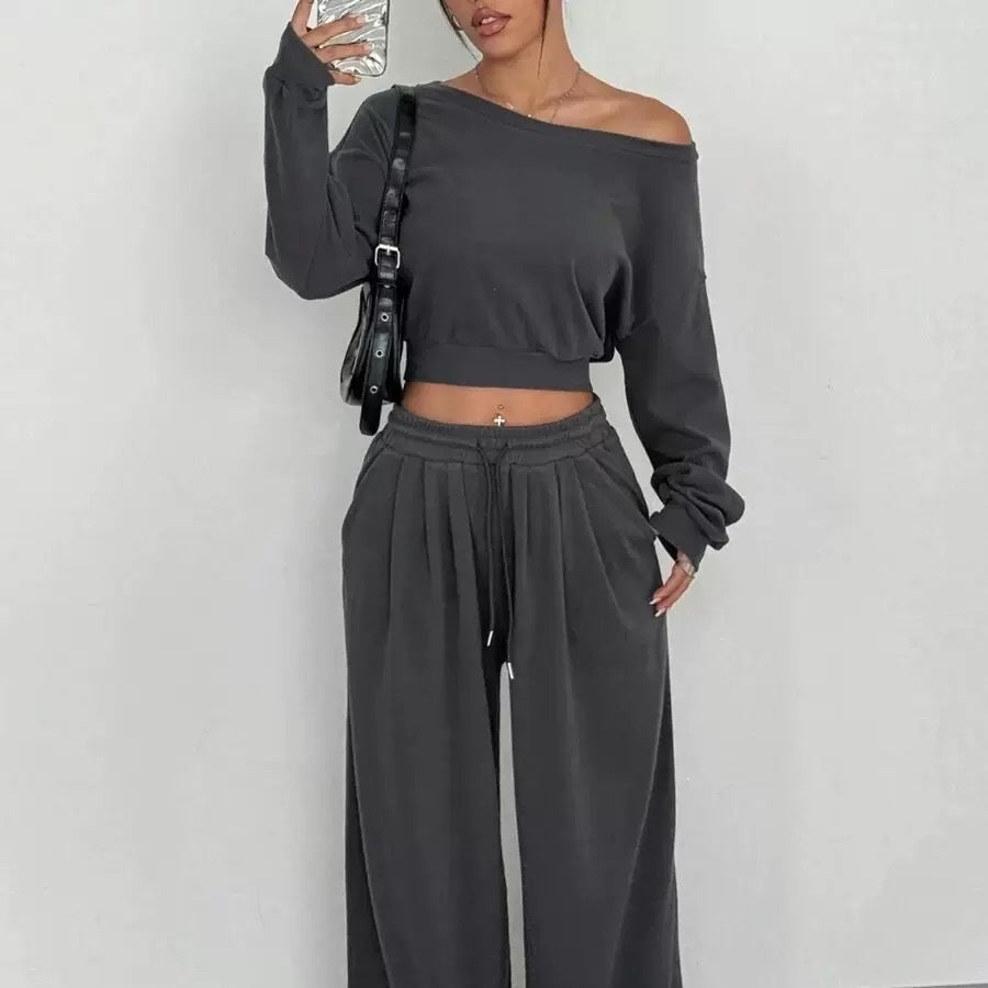 Off-the-shoulder Pants Set